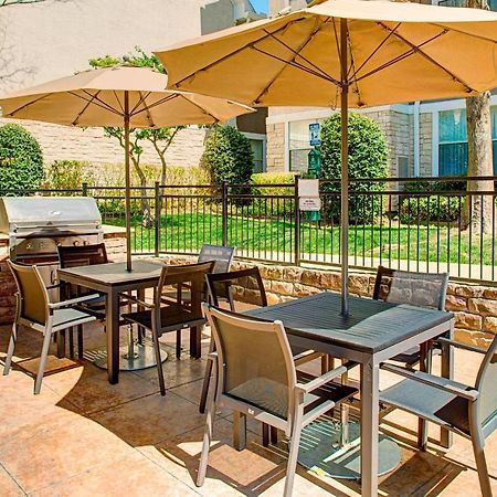 Residence Inn Dallas Park Central מראה חיצוני תמונה