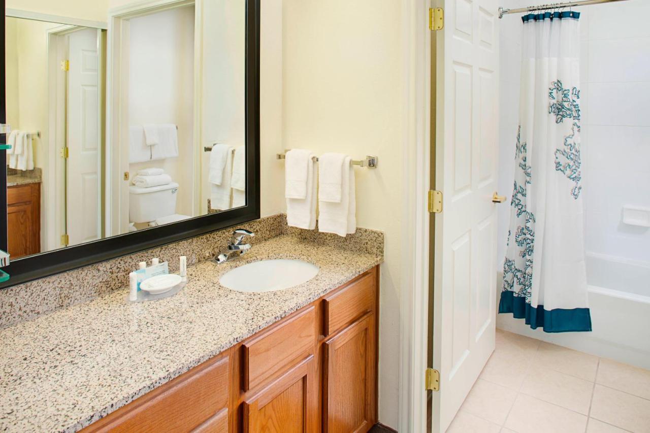 Residence Inn Dallas Park Central מראה חיצוני תמונה