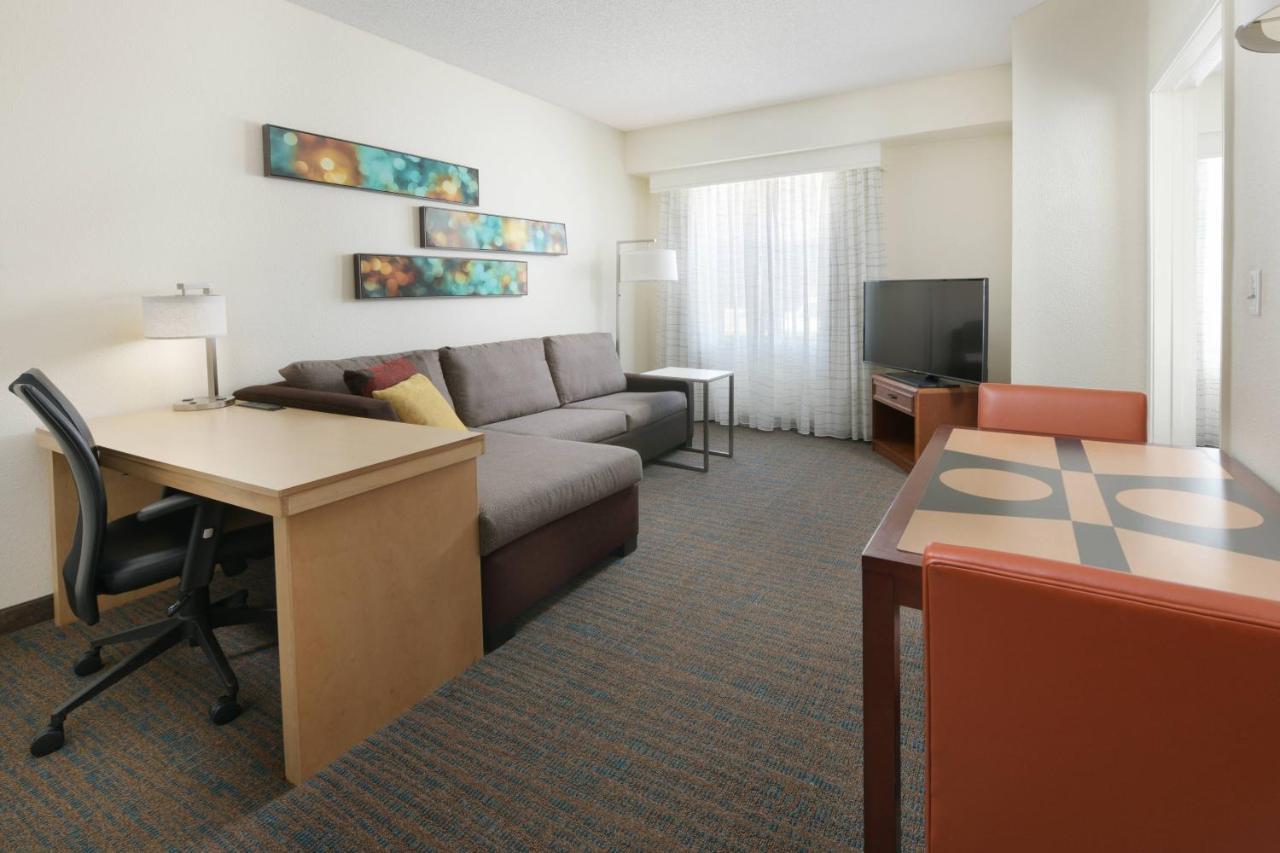 Residence Inn Dallas Park Central מראה חיצוני תמונה