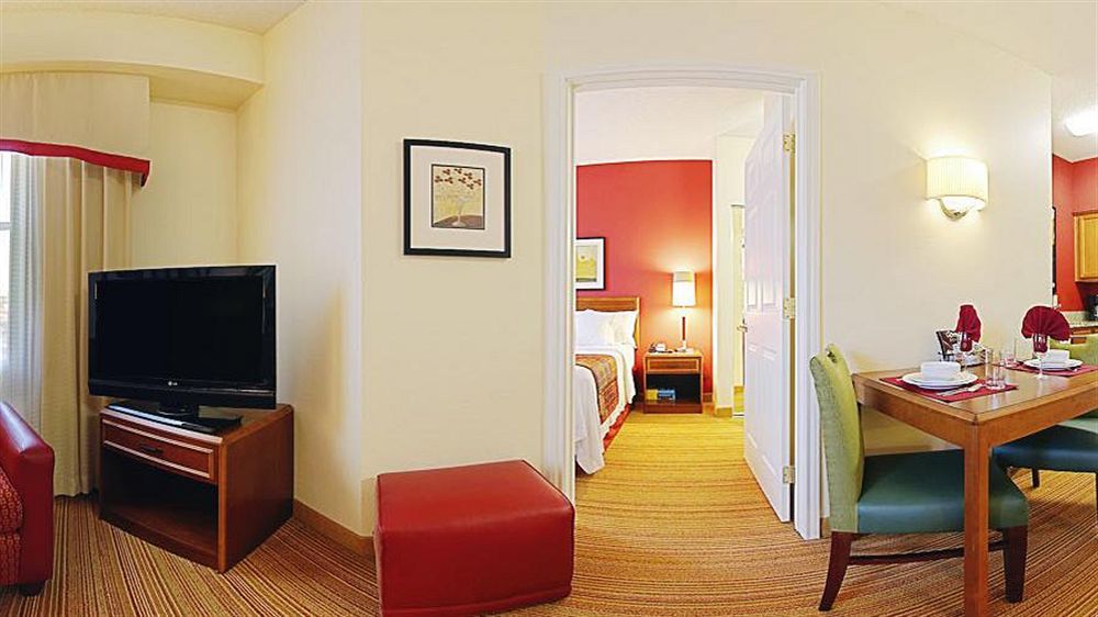 Residence Inn Dallas Park Central מראה חיצוני תמונה