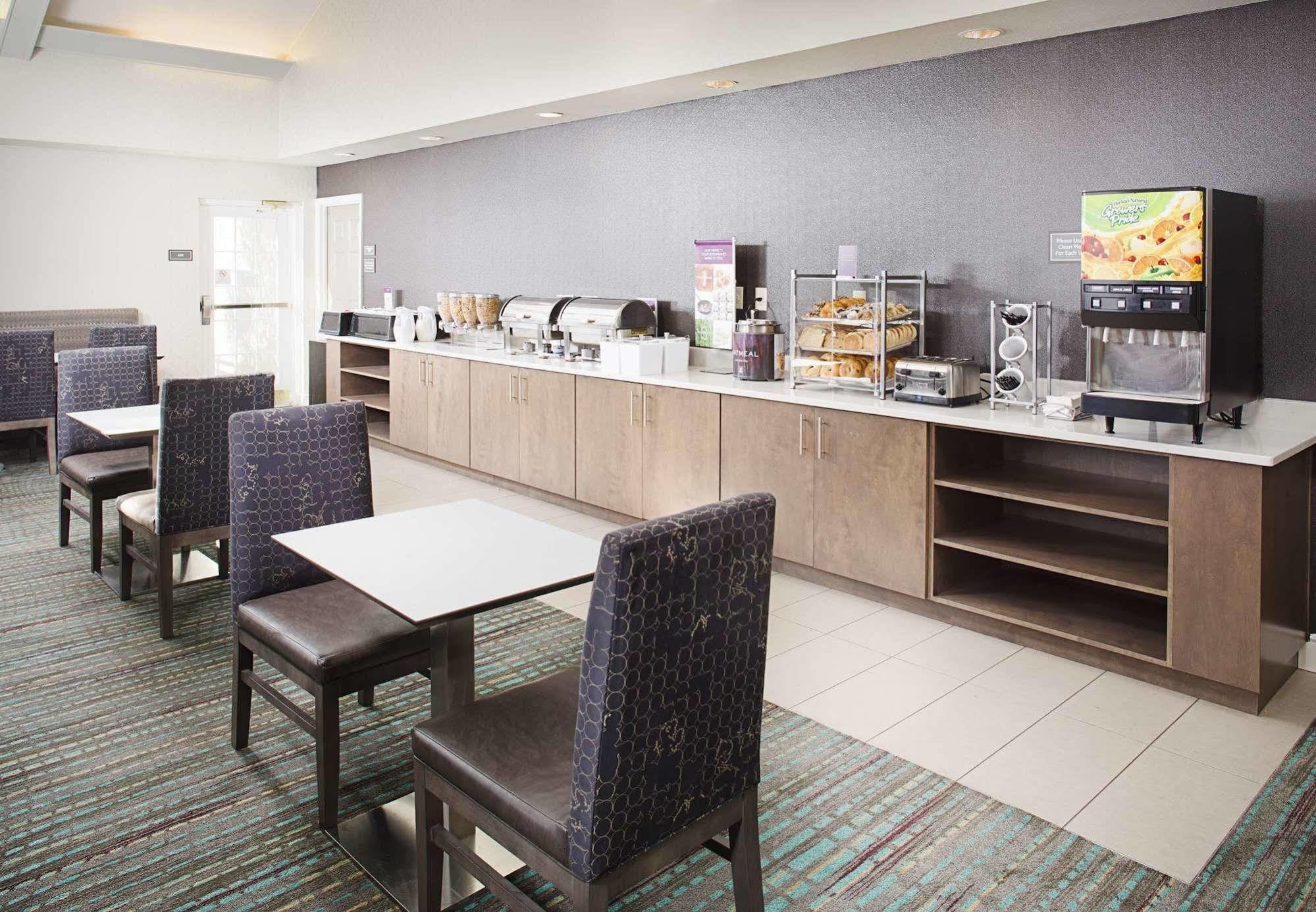 Residence Inn Dallas Park Central מראה חיצוני תמונה